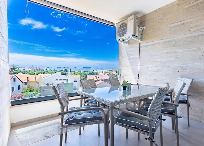 Apolon 2bdr With Balcony * Zadar