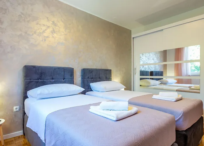 Apolon 2bdr With Balcony * Zadar