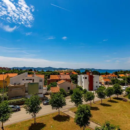 Apartment Apolon 2bdr With Balcony Zadar