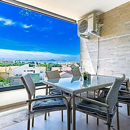 Apolon 2bdr With Balcony Διαμέρισμα *