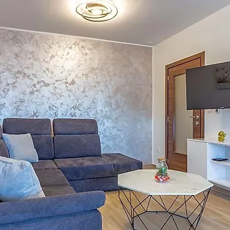 Apolon 2bdr With Balcony *