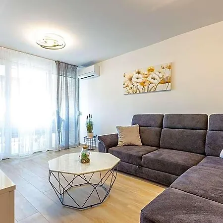 Διαμέρισμα Apolon 2bdr With Balcony *