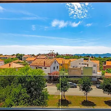 Apolon 2bdr With Balcony Ζαντάρ