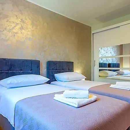 Διαμέρισμα Apolon 2bdr With Balcony Ζαντάρ